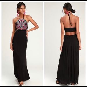 Lulu’s Little Beach Black Embroidered Maxi Dress